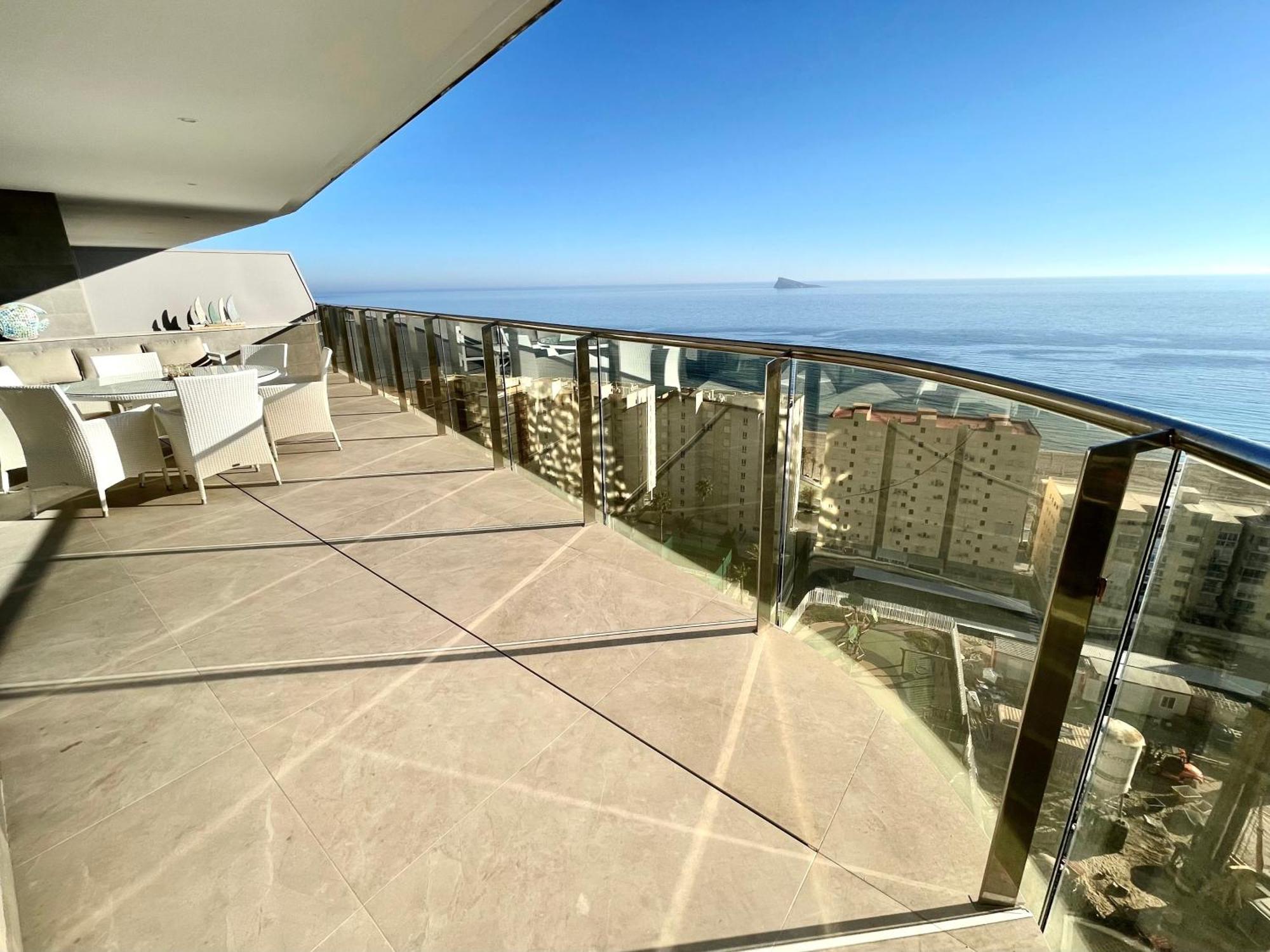 Luxury Apartment Sunset Cliffs Benidorm Bagian luar foto